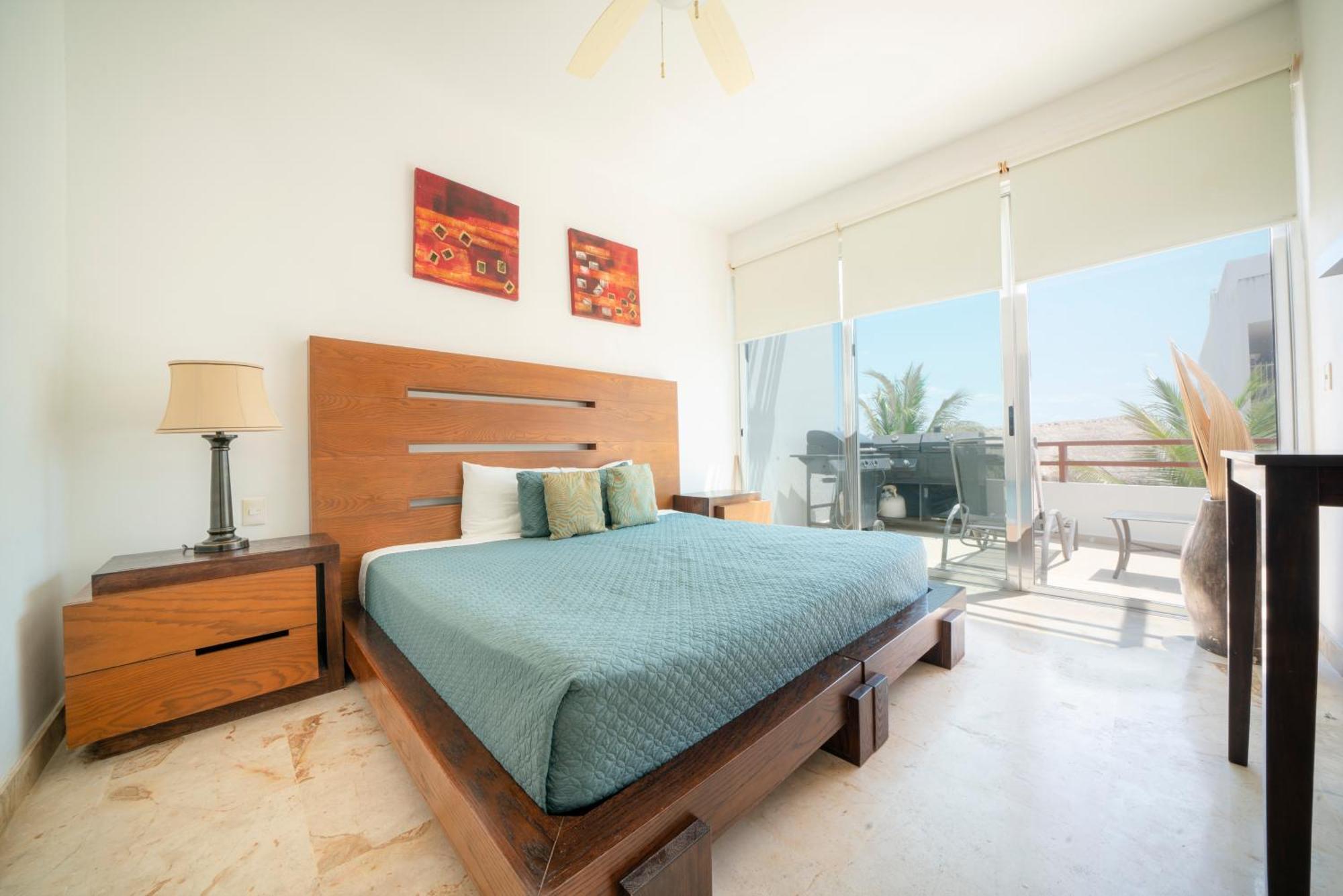 Beachfront Penthouse With 3 Bedrooms & Ocean View - Nubes Casa de férias Playa del Carmen