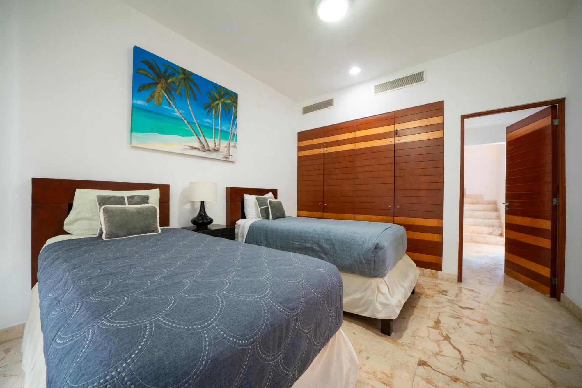 Casa de férias Beachfront Penthouse With 3 Bedrooms & Ocean View - Nubes *