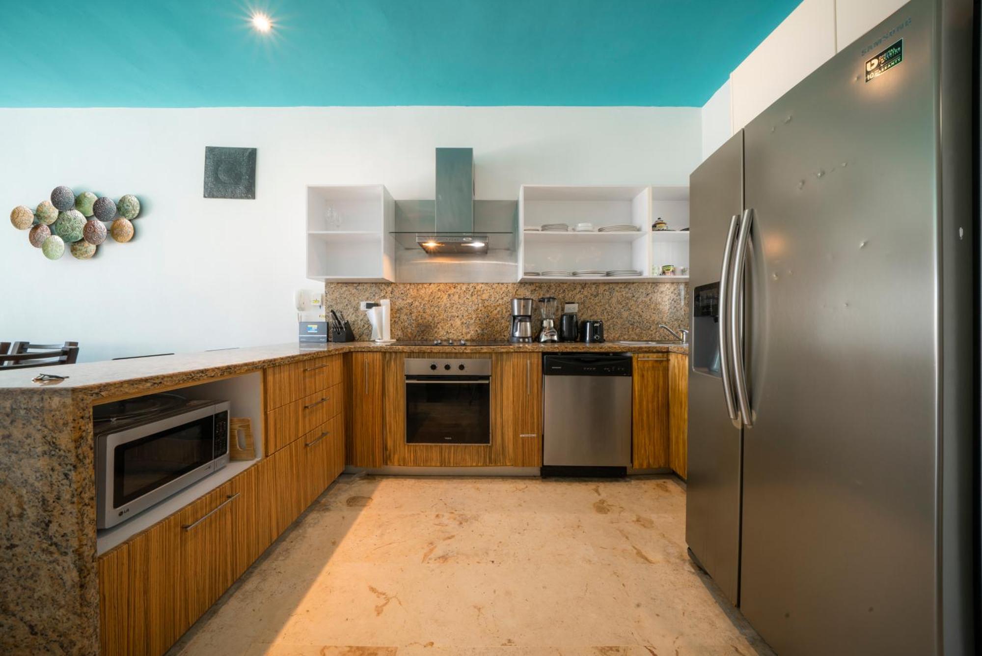 Casa de férias Beachfront Penthouse With 3 Bedrooms & Ocean View - Nubes