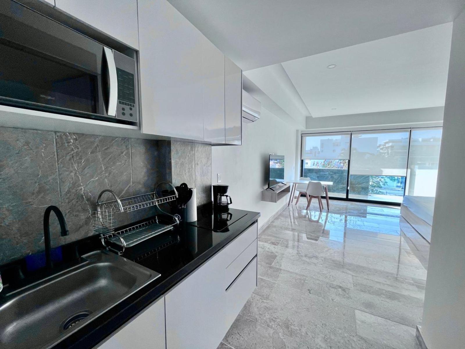 Apartamento 1 Bd Location! Gym, Pool