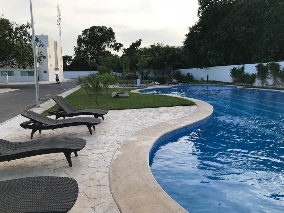 Casa En Albercas Estacionamientos *