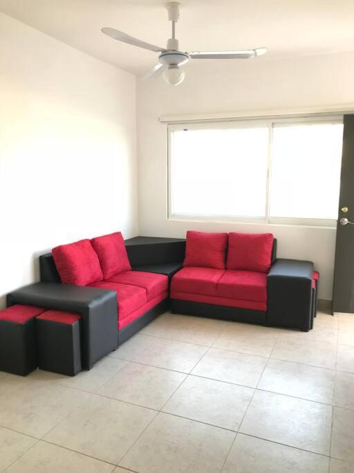 Casa En Albercas Estacionamientos