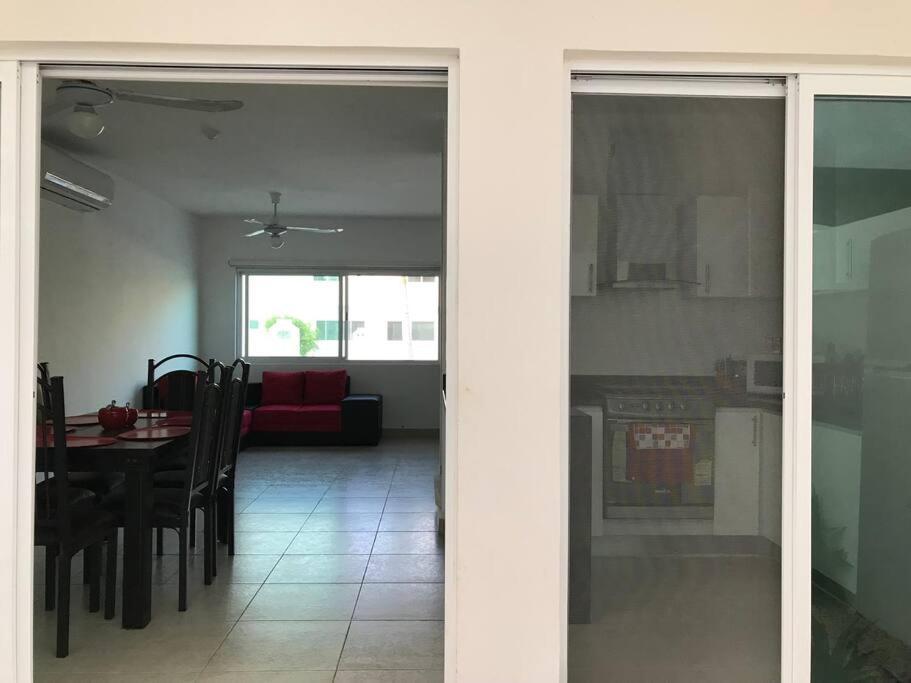 Casa En Albercas Estacionamientos