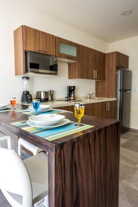 Apartamento De Lujo 1 Hab. Depto. 303 *