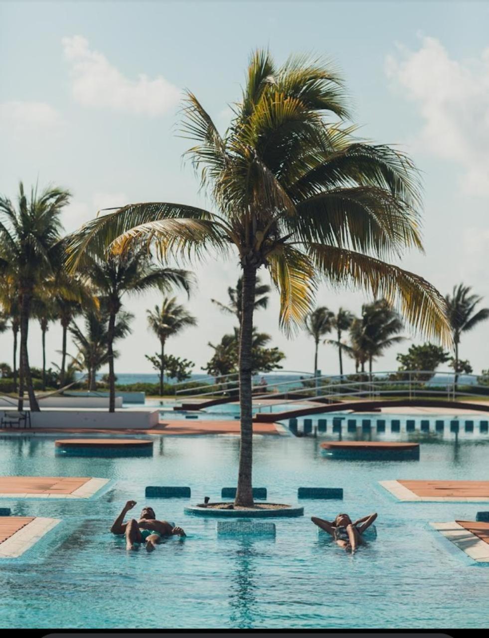 Căn hộ Luxury Beachfront At Mareazul *