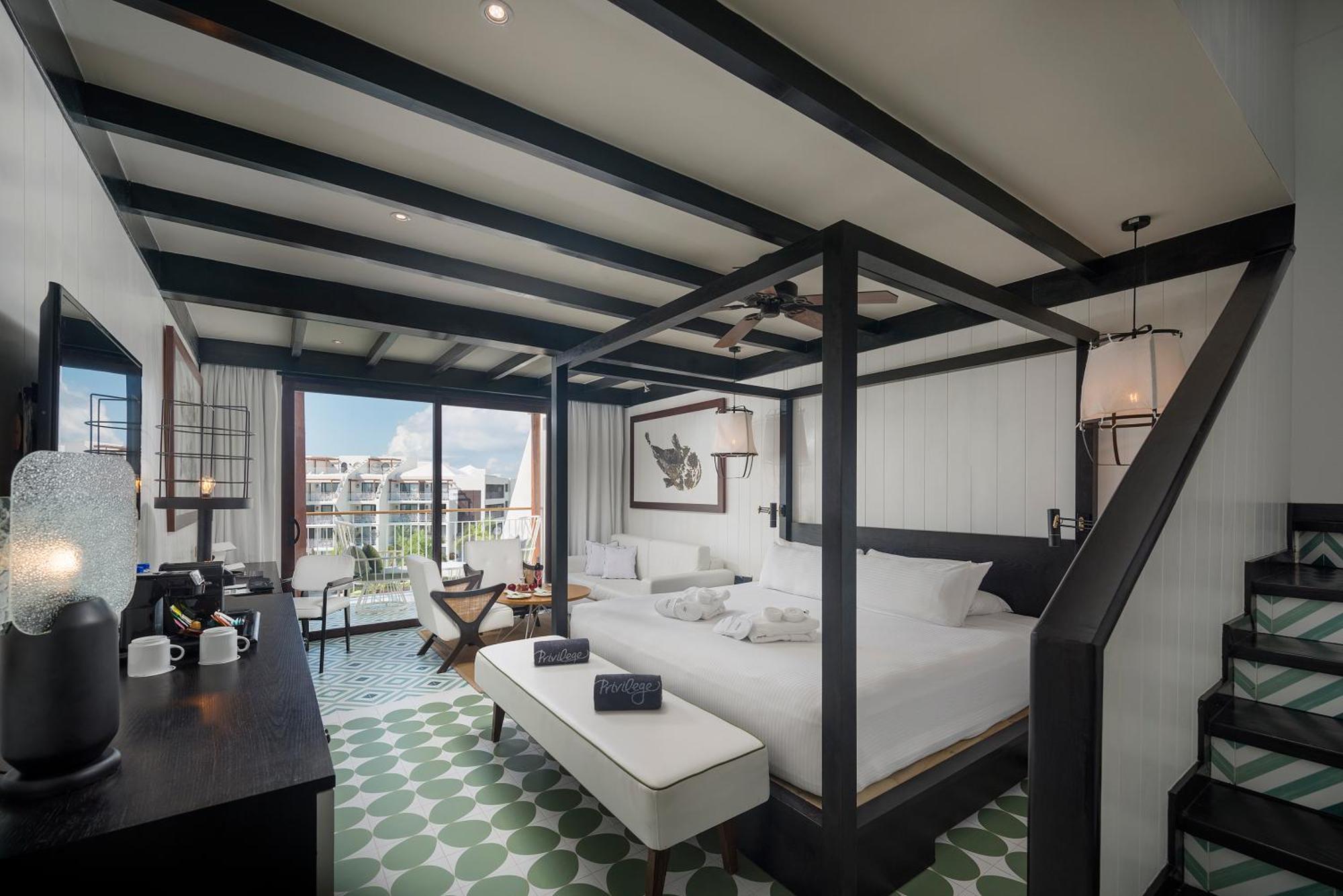 Khu nghỉ mát Ocean Riviera Paradise 5*
