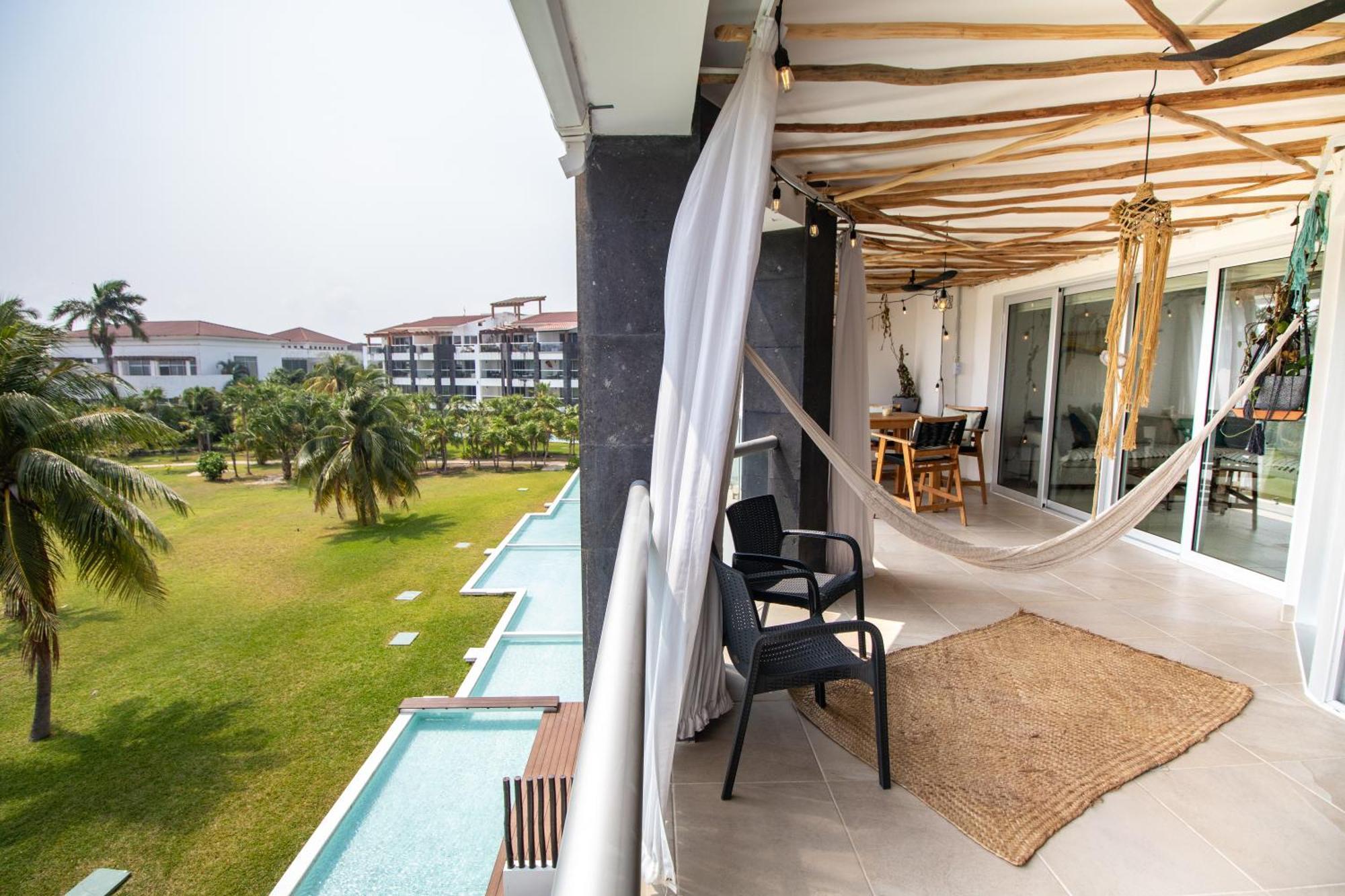 Căn hộ Luxury Beachfront At Mareazul