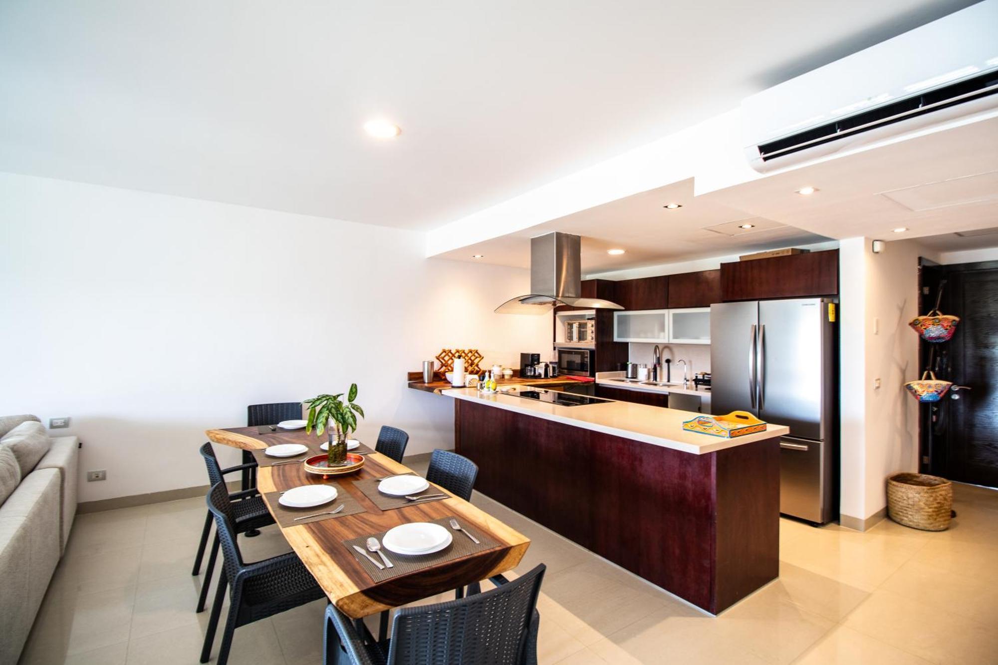 Căn hộ Luxury Beachfront At Mareazul Playa del Carmen