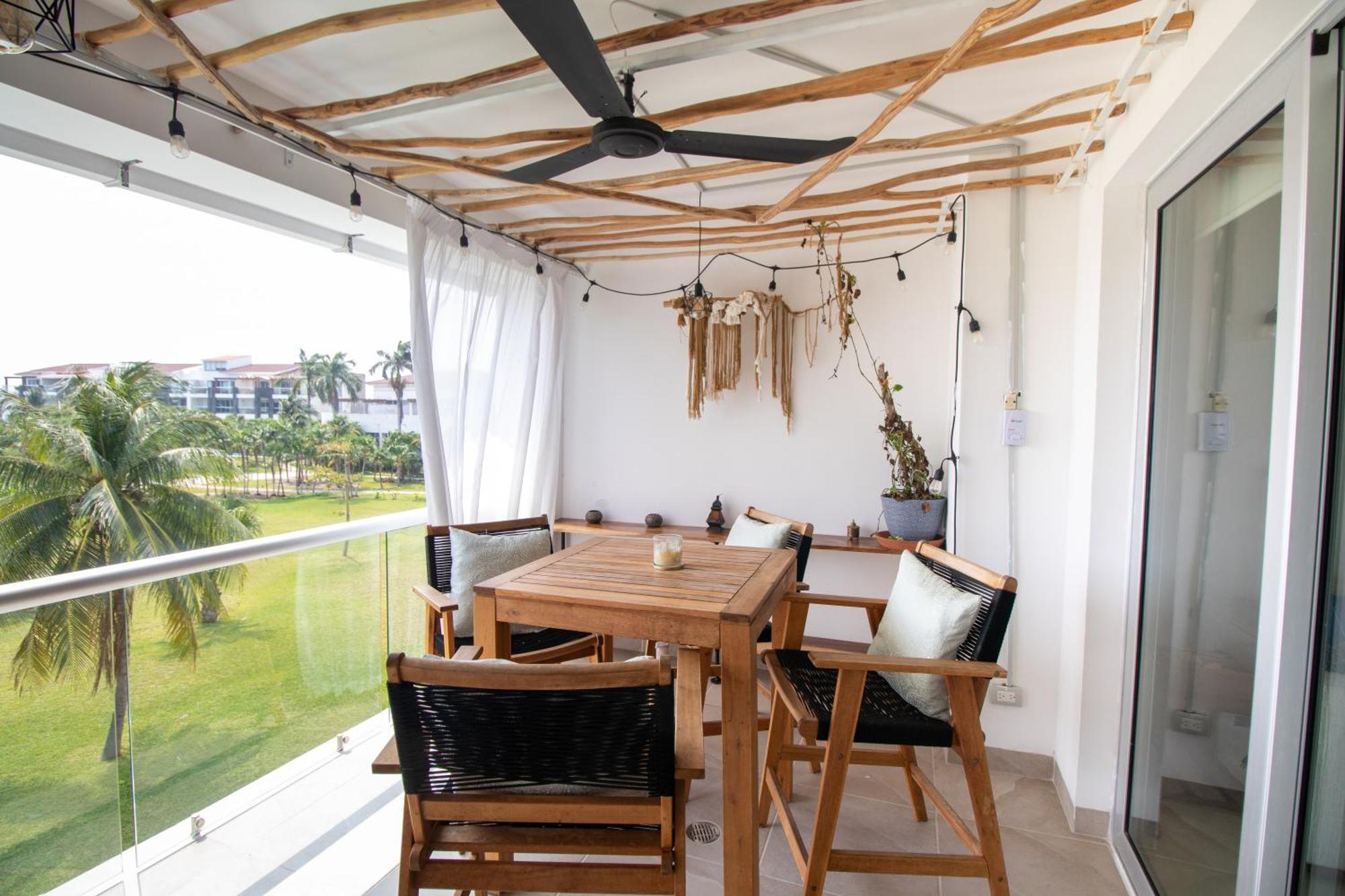 Căn hộ Luxury Beachfront At Mareazul *