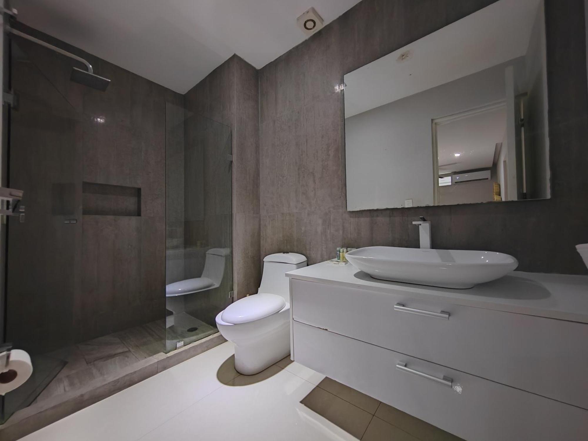 Centrally Located Steps Away From 5th Avenue And The Beach! By.yeah Apartamento *