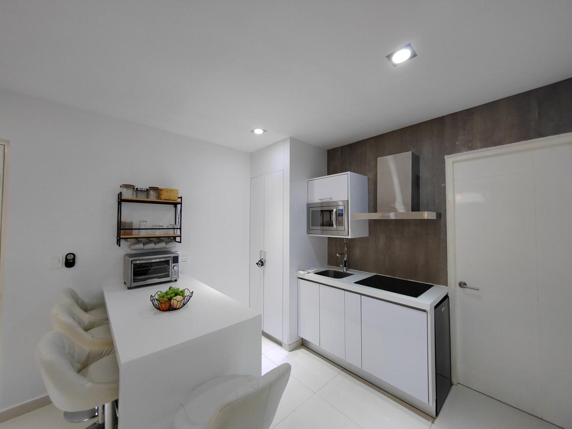 Centrally Located Steps Away From 5th Avenue And The Beach! By.yeah Apartamento *
