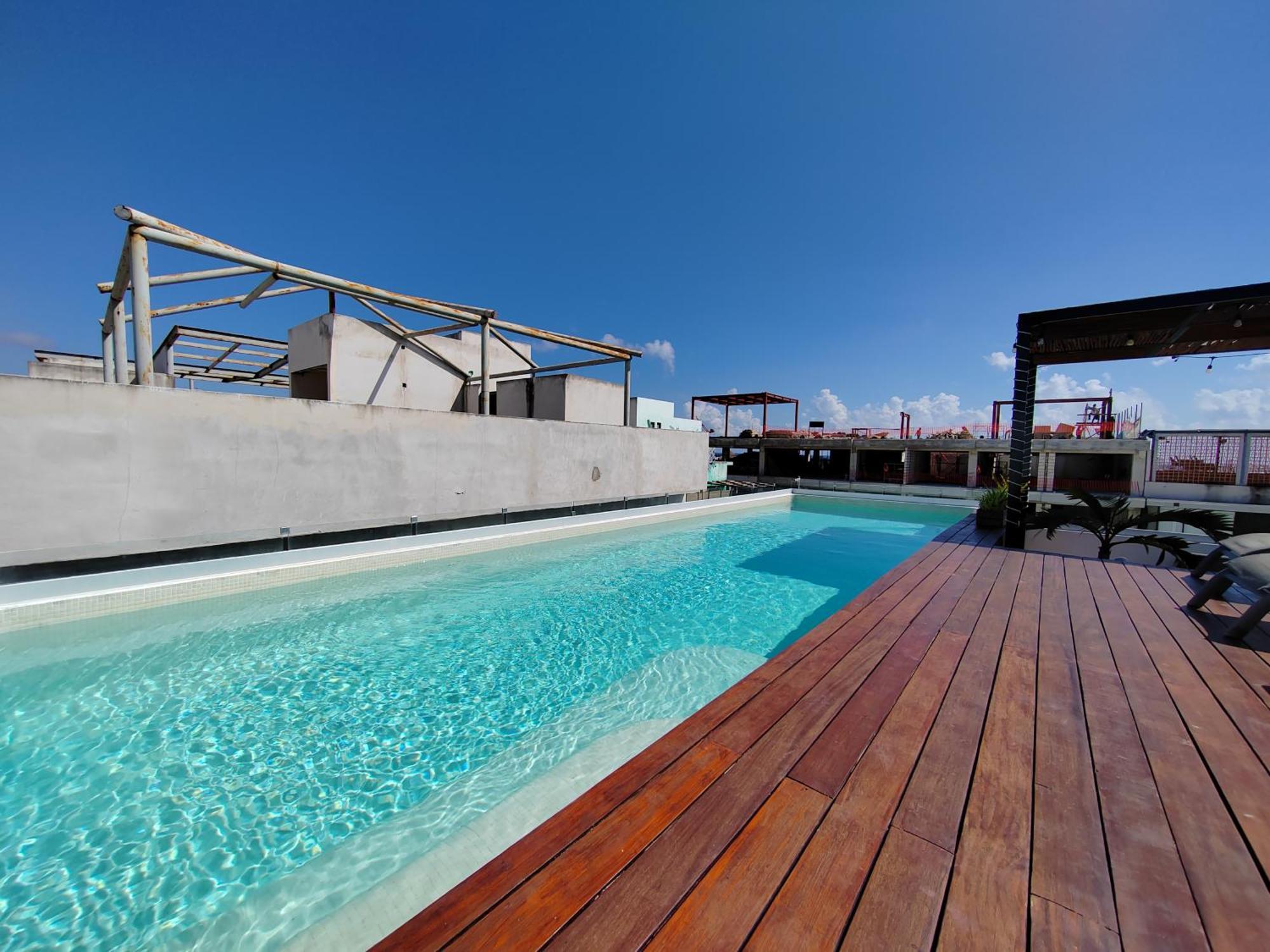 Centrally Located Steps Away From 5th Avenue And The Beach! By.yeah *