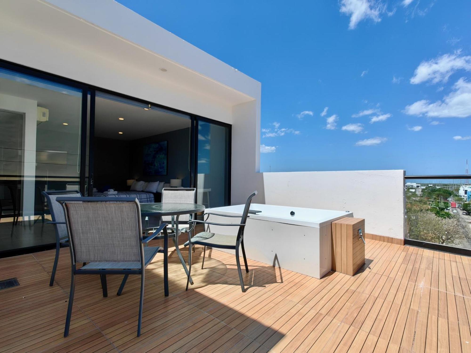Icono Luxury Ph By Guys Apartamento