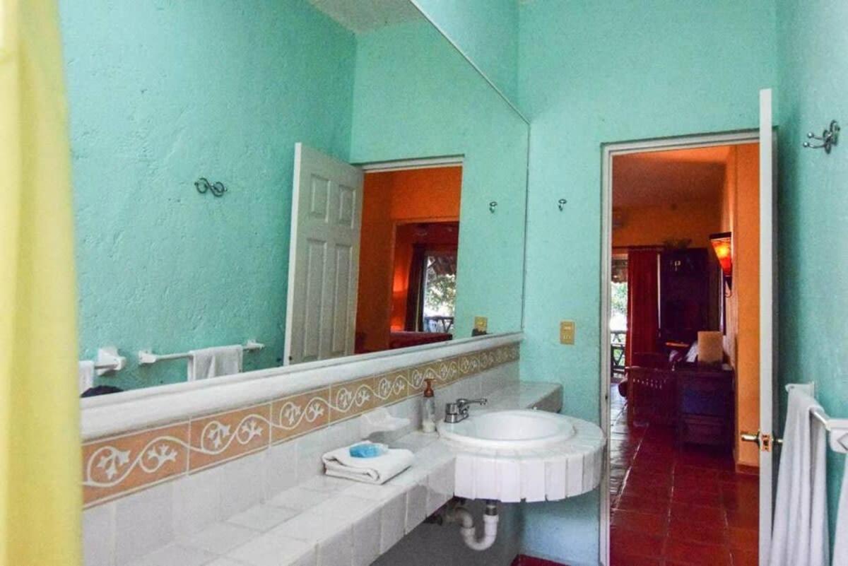Charming Authentic Mexico-walk To & 5th Ave! * Playa del Carmen