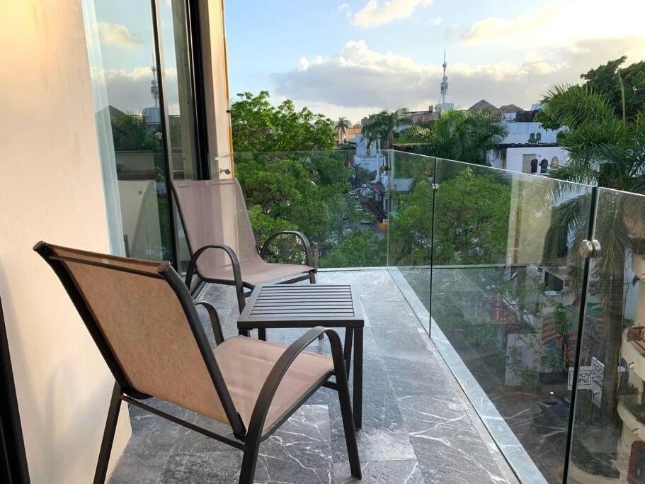 “singular Joy” Amazing Location And Roof Apartment