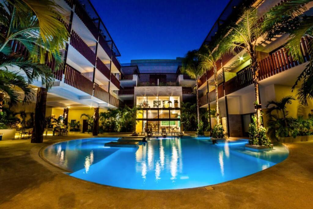 Apartment Edifico Palmares, Increible Locacion En Playa, 2 Bds/2 Banos 6 Playa del Carmen