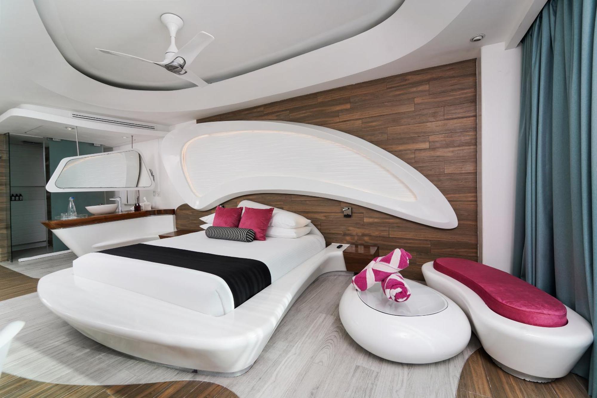 The Carmen - Ocean Front (adults Only) Hotel