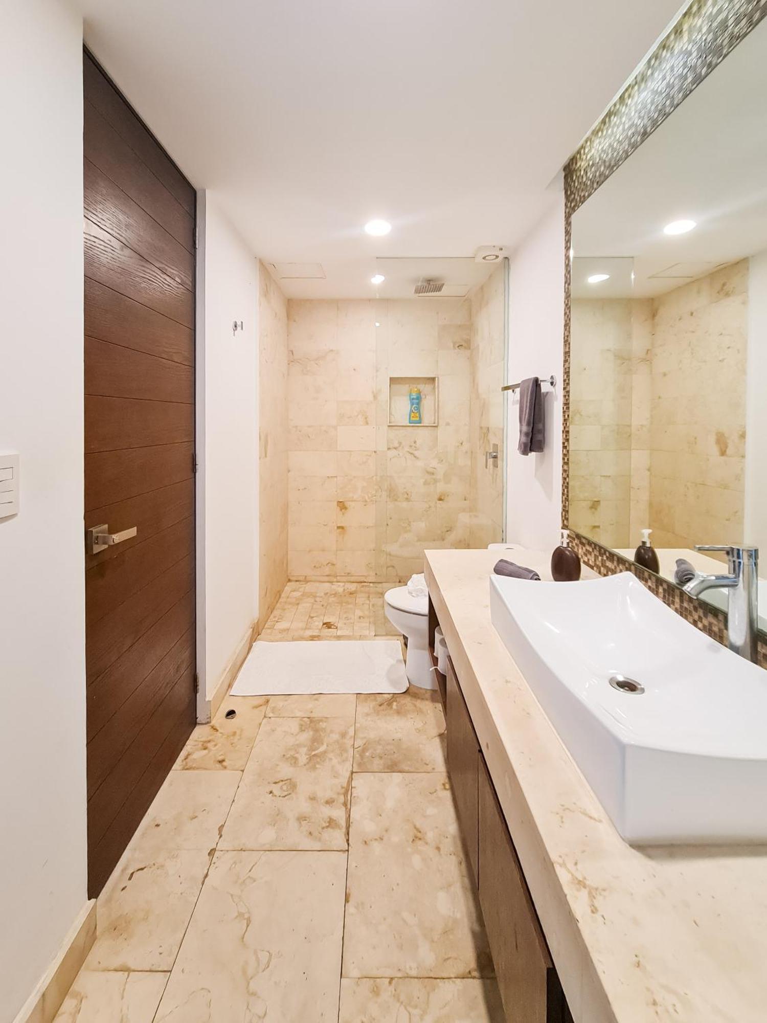 Căn hộ Anah Downtown 10 *
