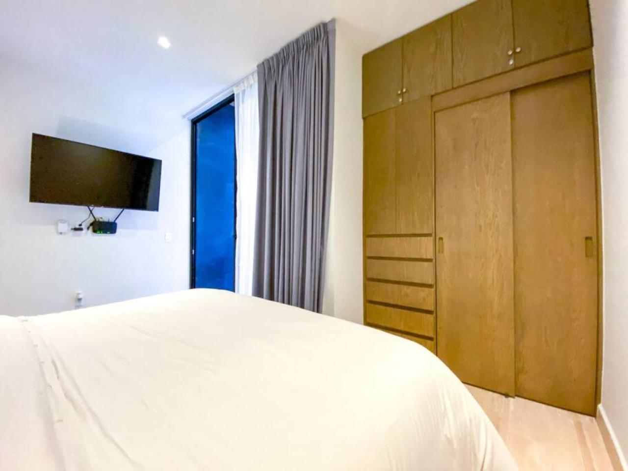 The 1br In The Heart Of Playa Next 5th Ave Apartment