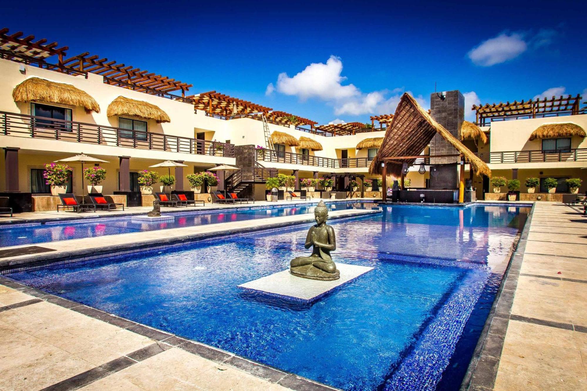 Aldea Beachside Condo By Bvr Playa del Carmen