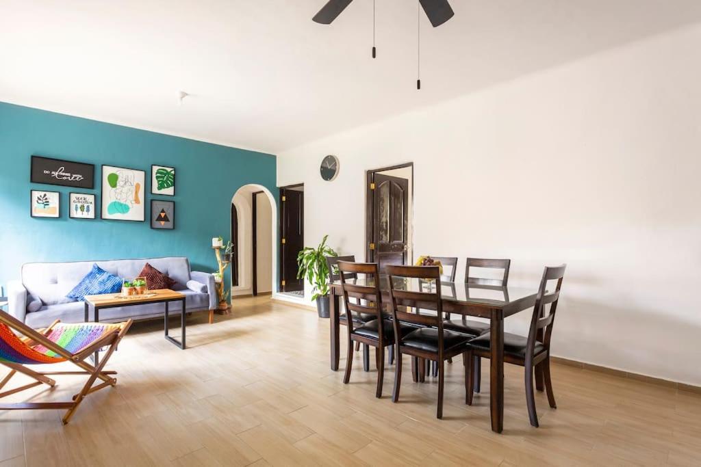 Apartment 3 Bedroom In Quiet Residential Area *