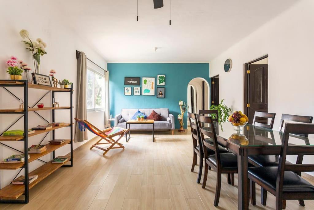 Apartment 3 Bedroom In Quiet Residential Area *