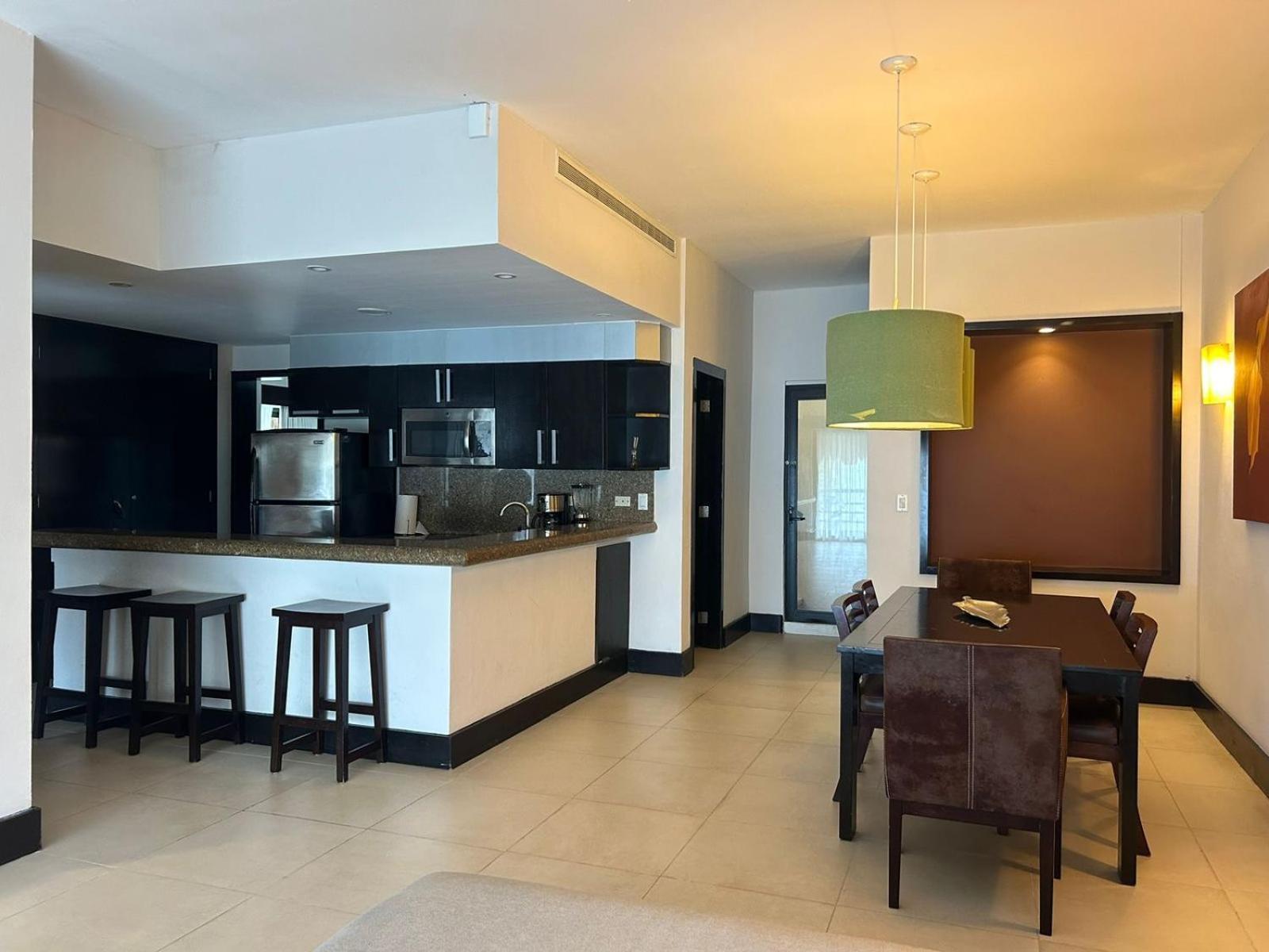 Aldea Thai Beachfront Apartment *