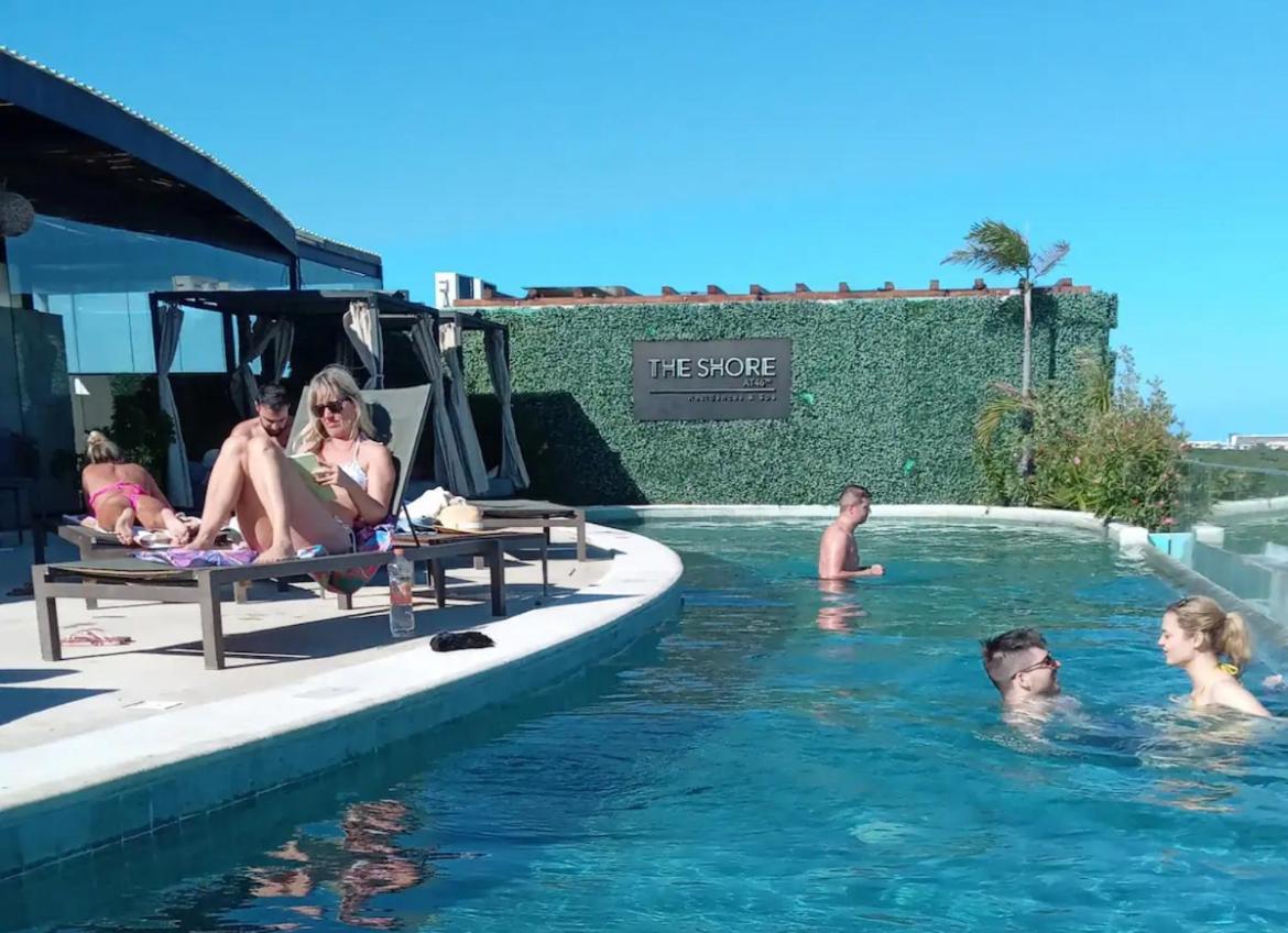The Shore Abel 110/ Gym+pool+ocean View Apartment Playa del Carmen
