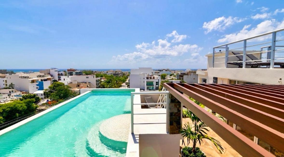 Kuyaan Apartment *