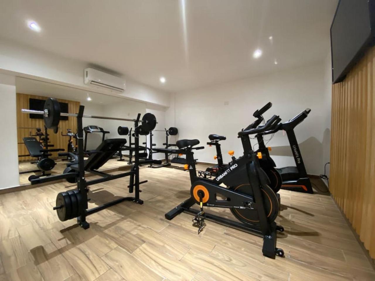 Homy 2br With Pool, Gym, Terrace, Bbq, Parking