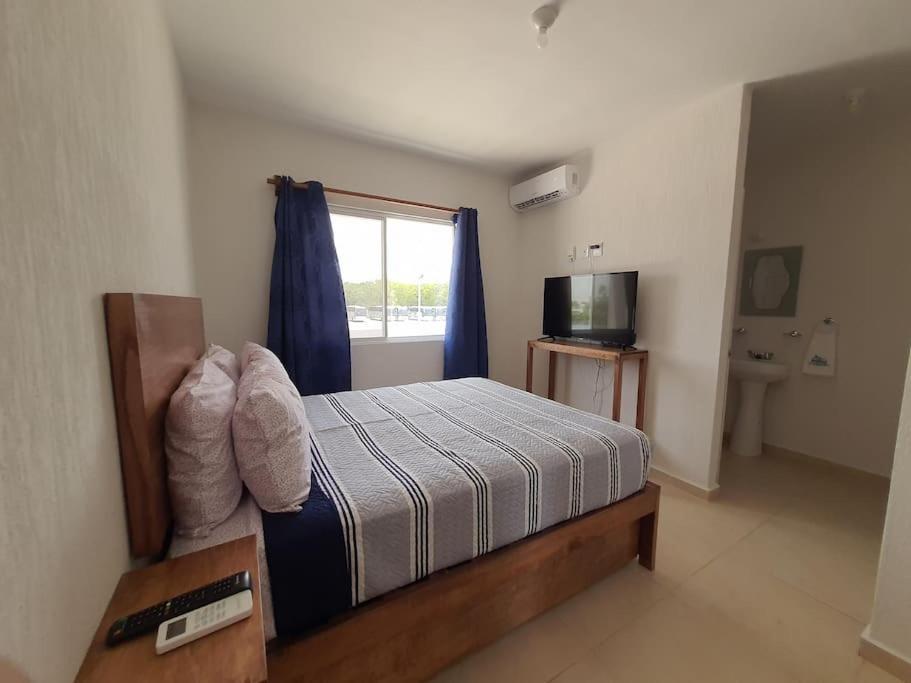 Casa De 3 Todas Con Bano Propio, 3 Y Medio Banos En Toal, Alberca, Cupo Hasta 12 Personas *