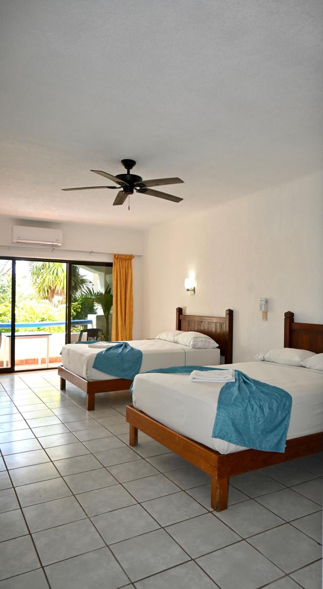 Pelicano - Beachfront Playa del Carmen