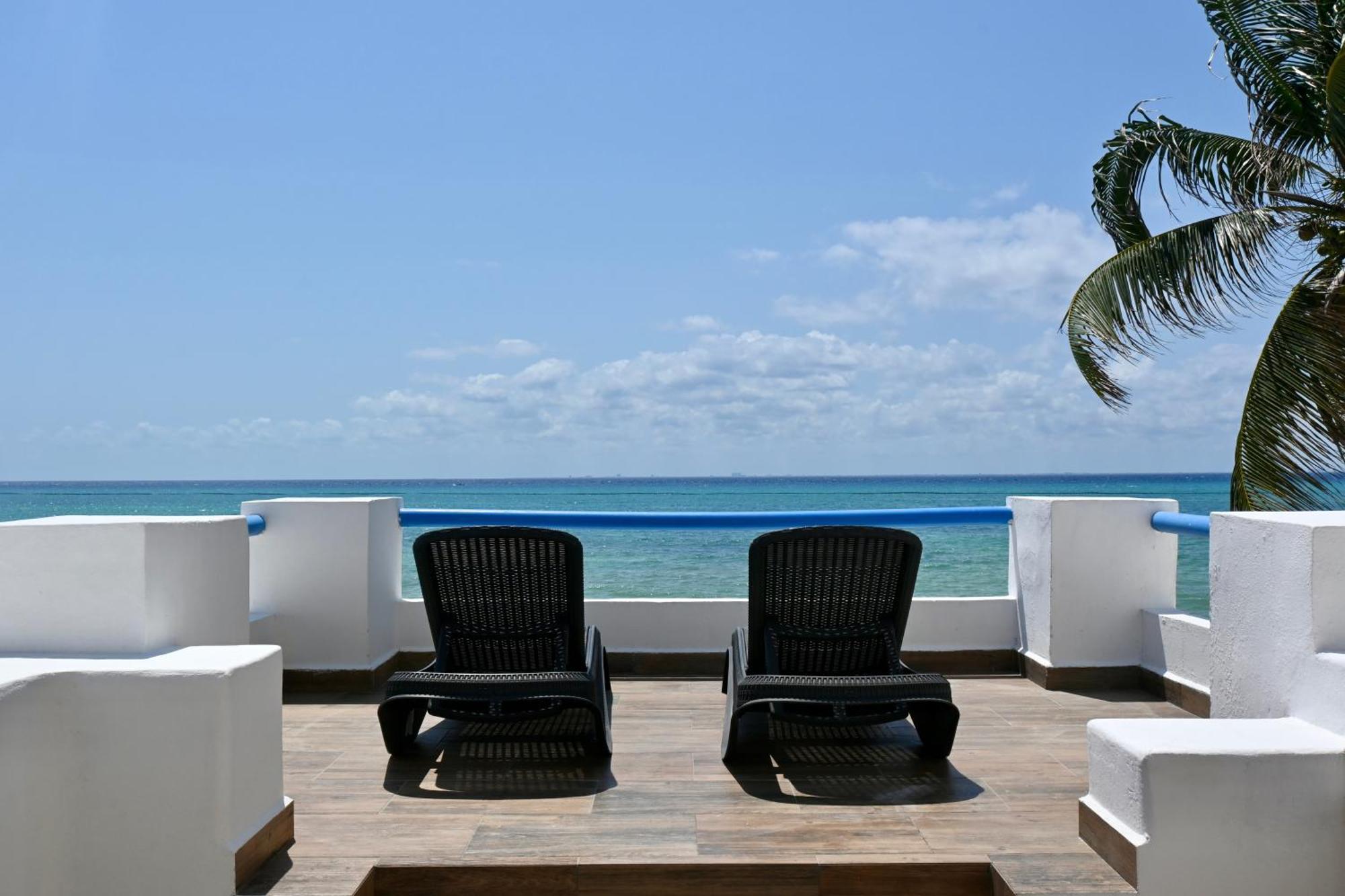 Pelicano - Beachfront