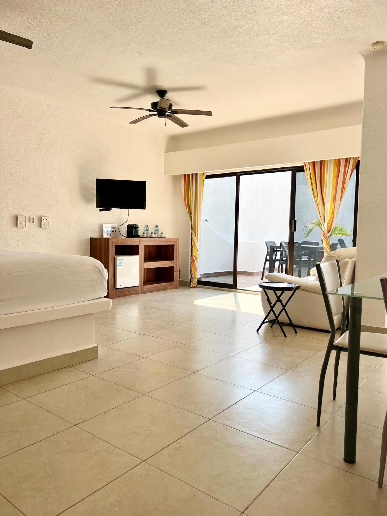 Pelicano - Beachfront 3* Playa del Carmen