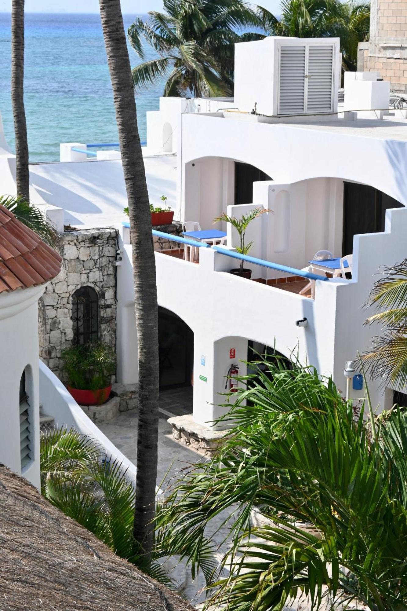 Pelicano - Beachfront Hotel 3*
