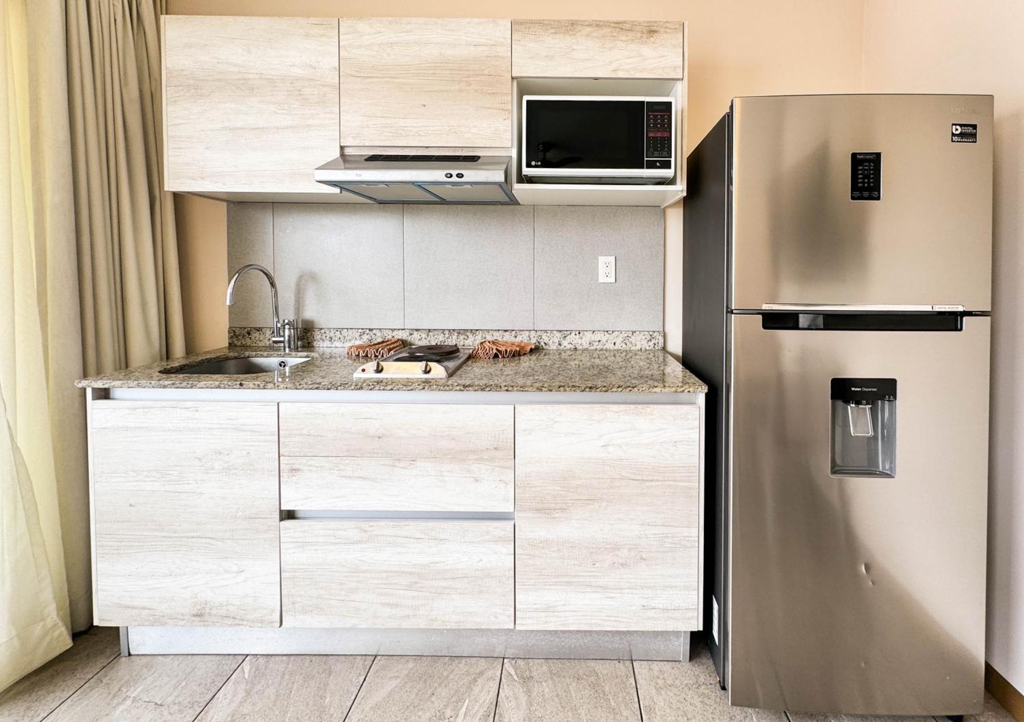 Khách sạn Grand Fifty 4*