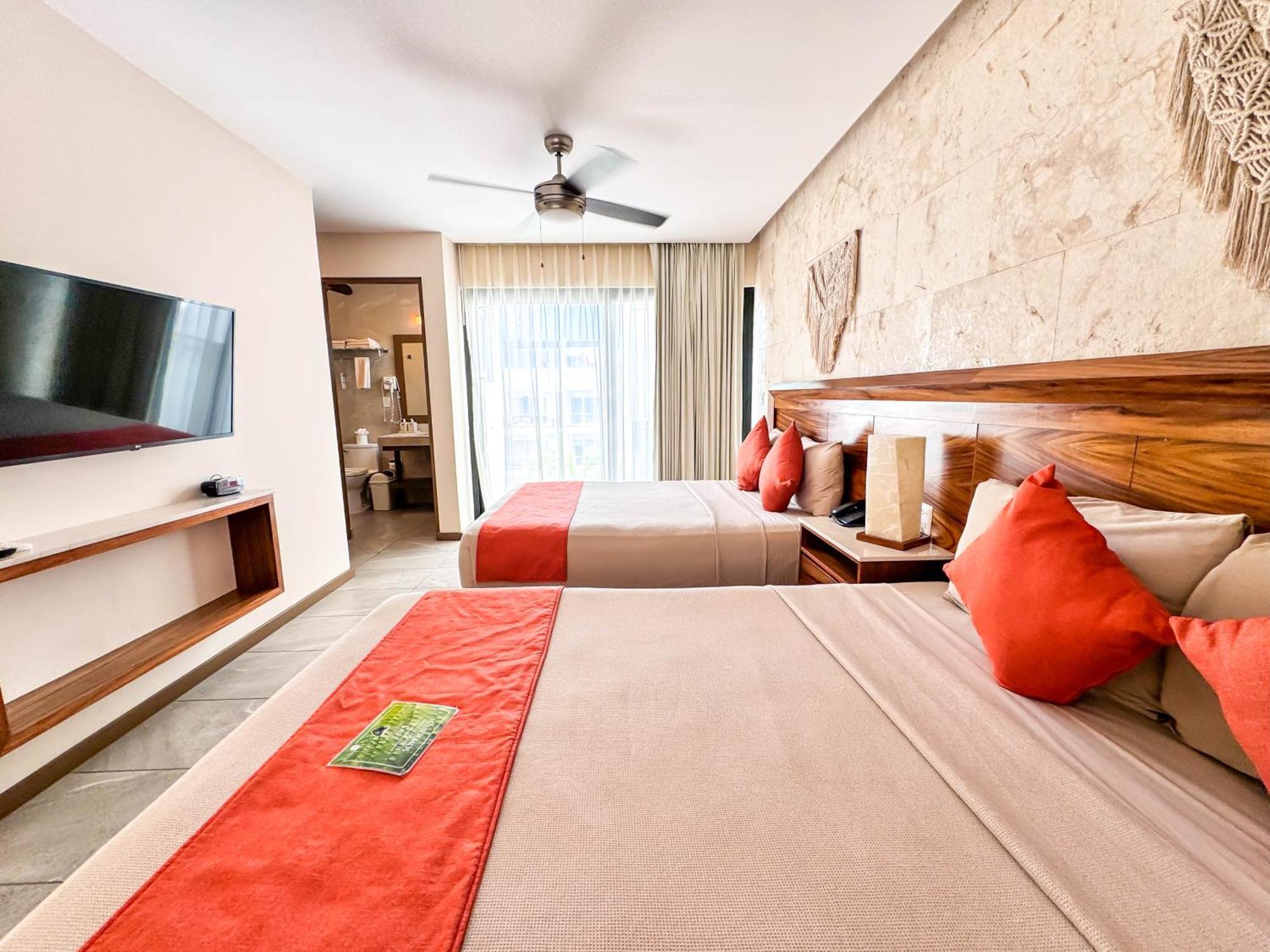 Grand Fifty Khách sạn 4*