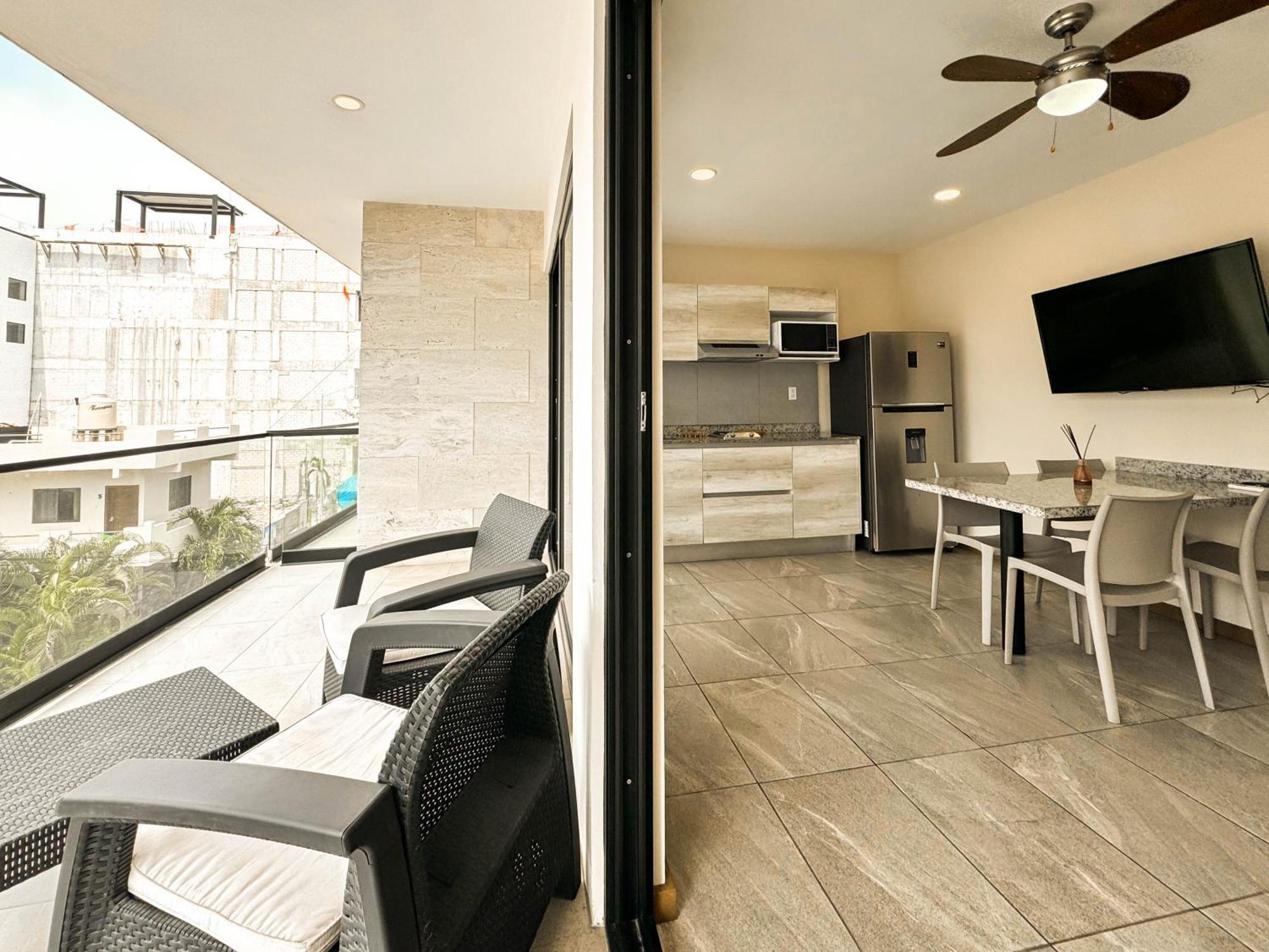 Khách sạn Grand Fifty 4*