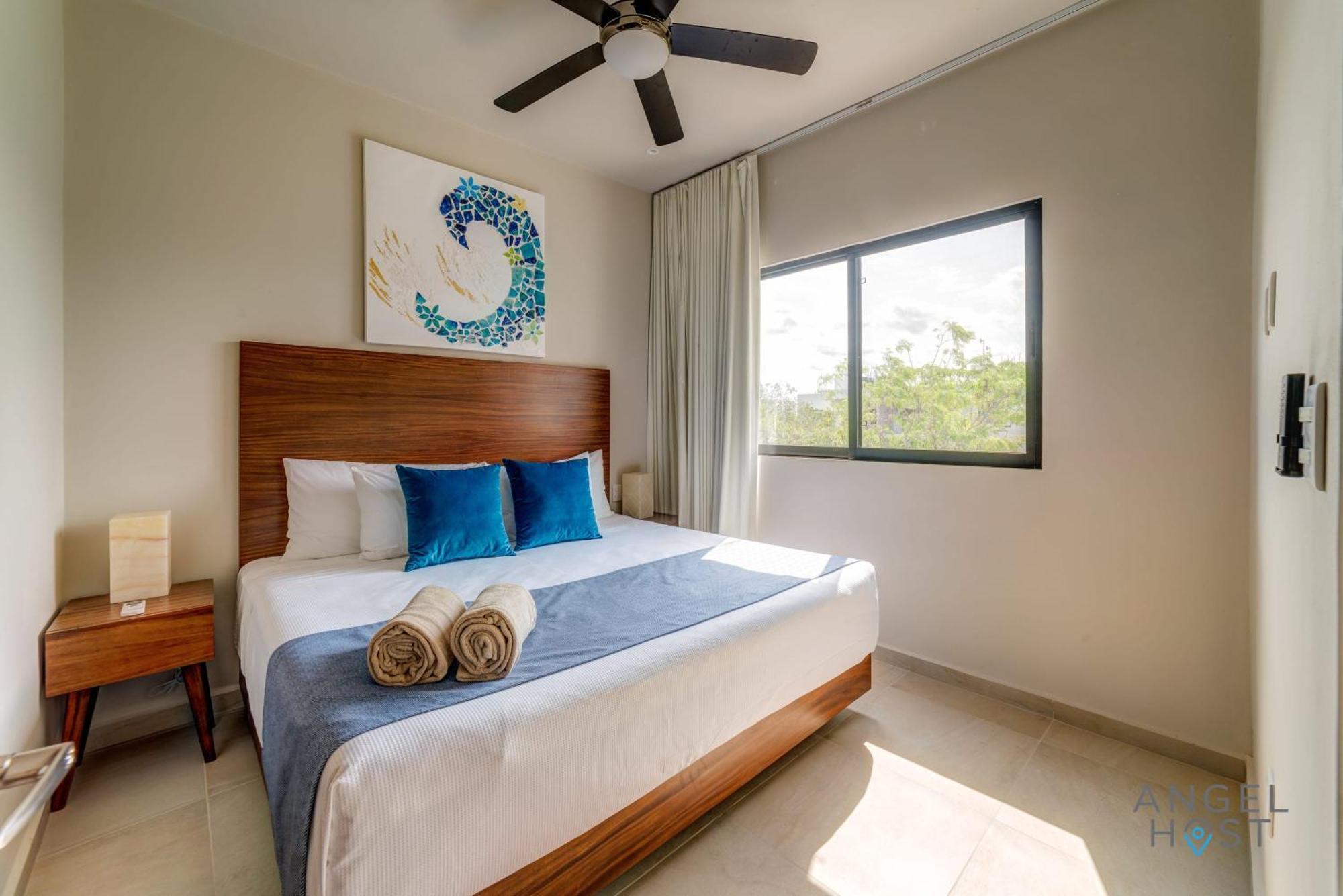 Apartment New Tranquil Onsite Pool Gym And Playground