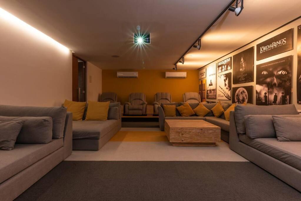2bed 500m From