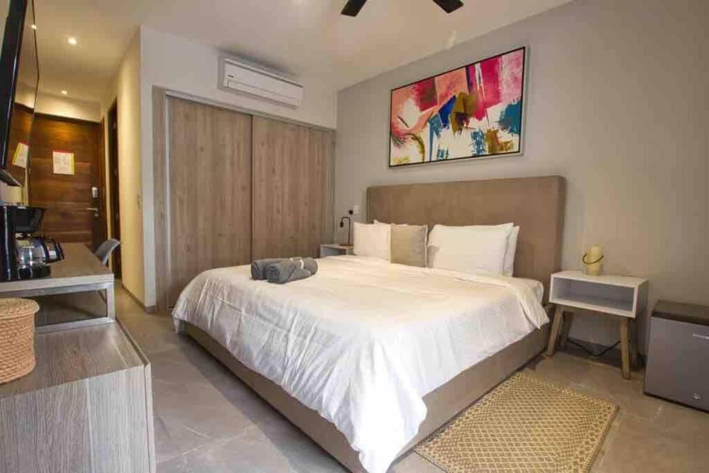 Apartment 2bed 500m From *