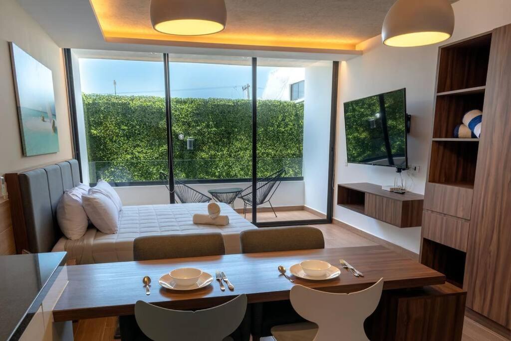 Apartamento Beachside & Jacuzzi Bliss *