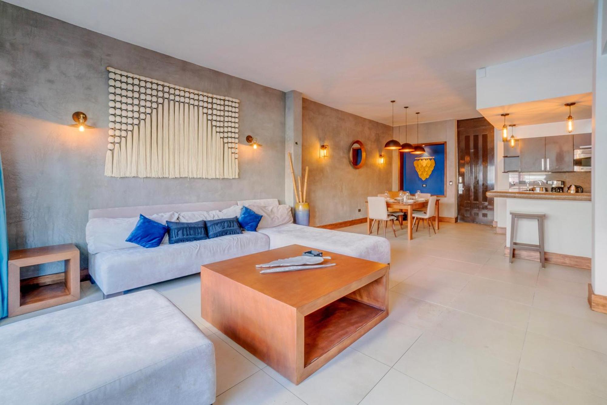 Aldea Thai Tropical Oasis Steps To The Holiday home