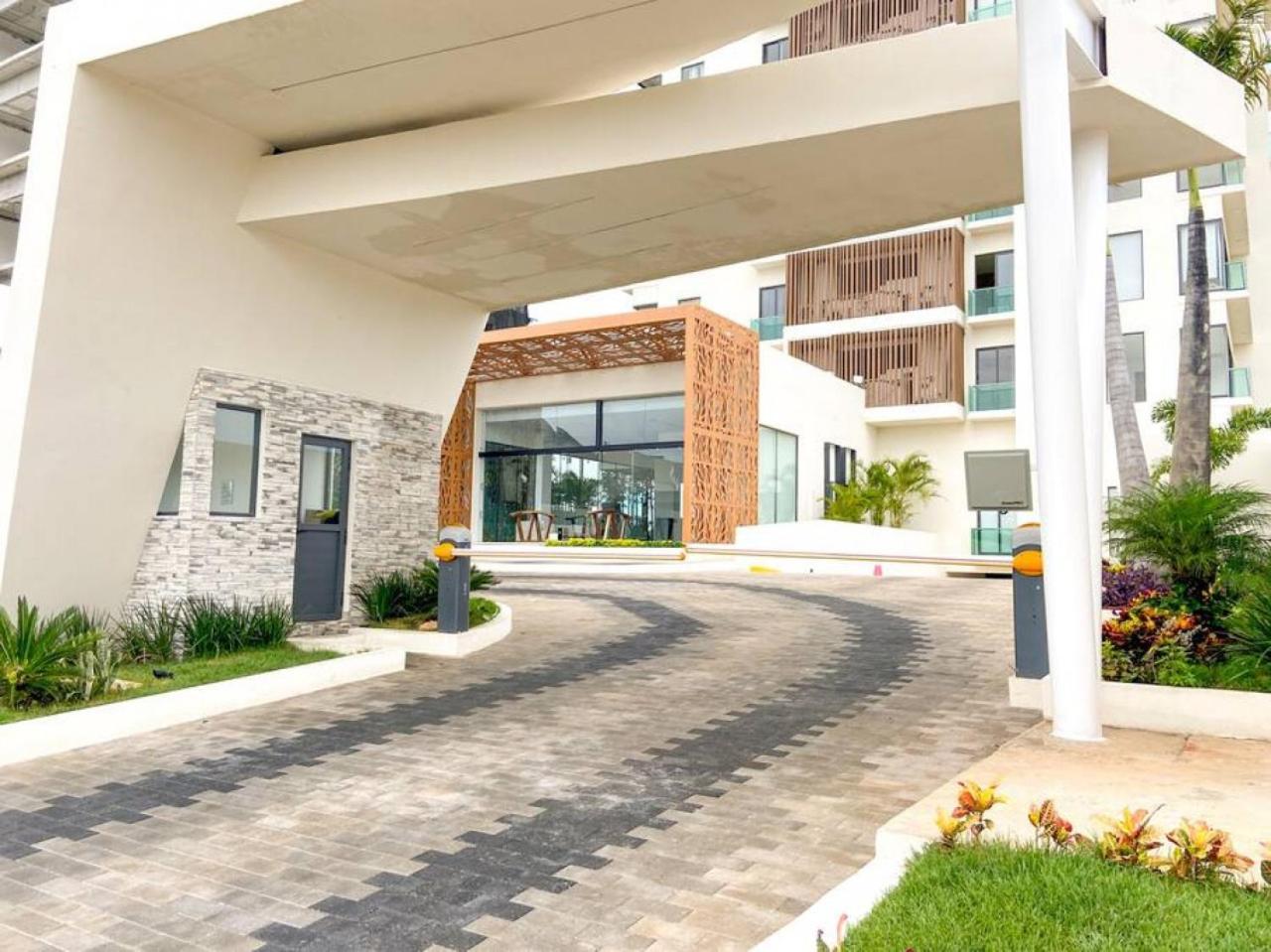 Apartment New 2br Unit With Luxury Amenities *