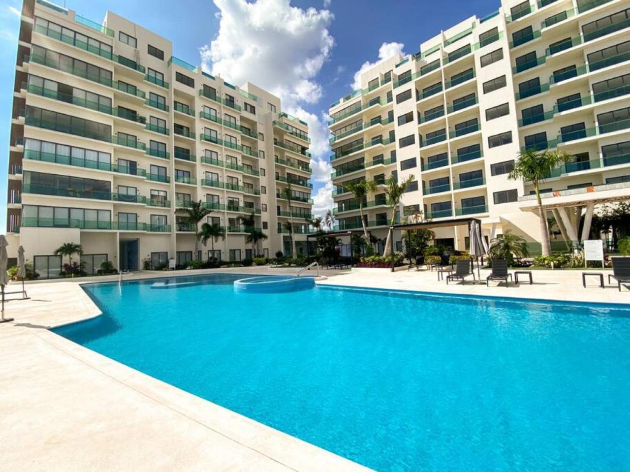 New 2br Unit With Luxury Amenities