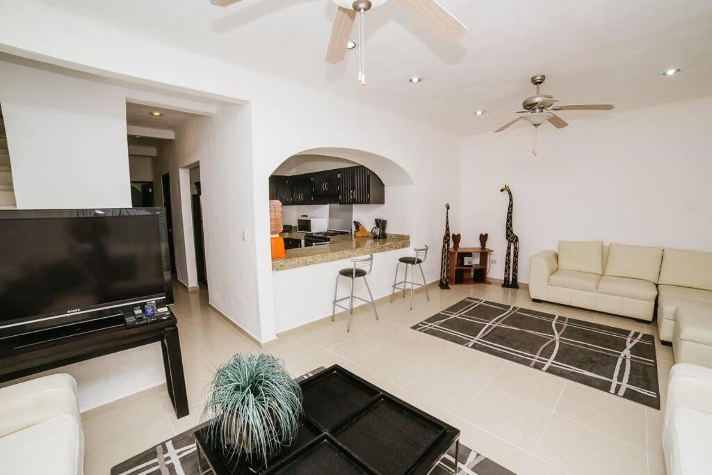 Apartamento 2br Steps From Mamitas And 5th Av *