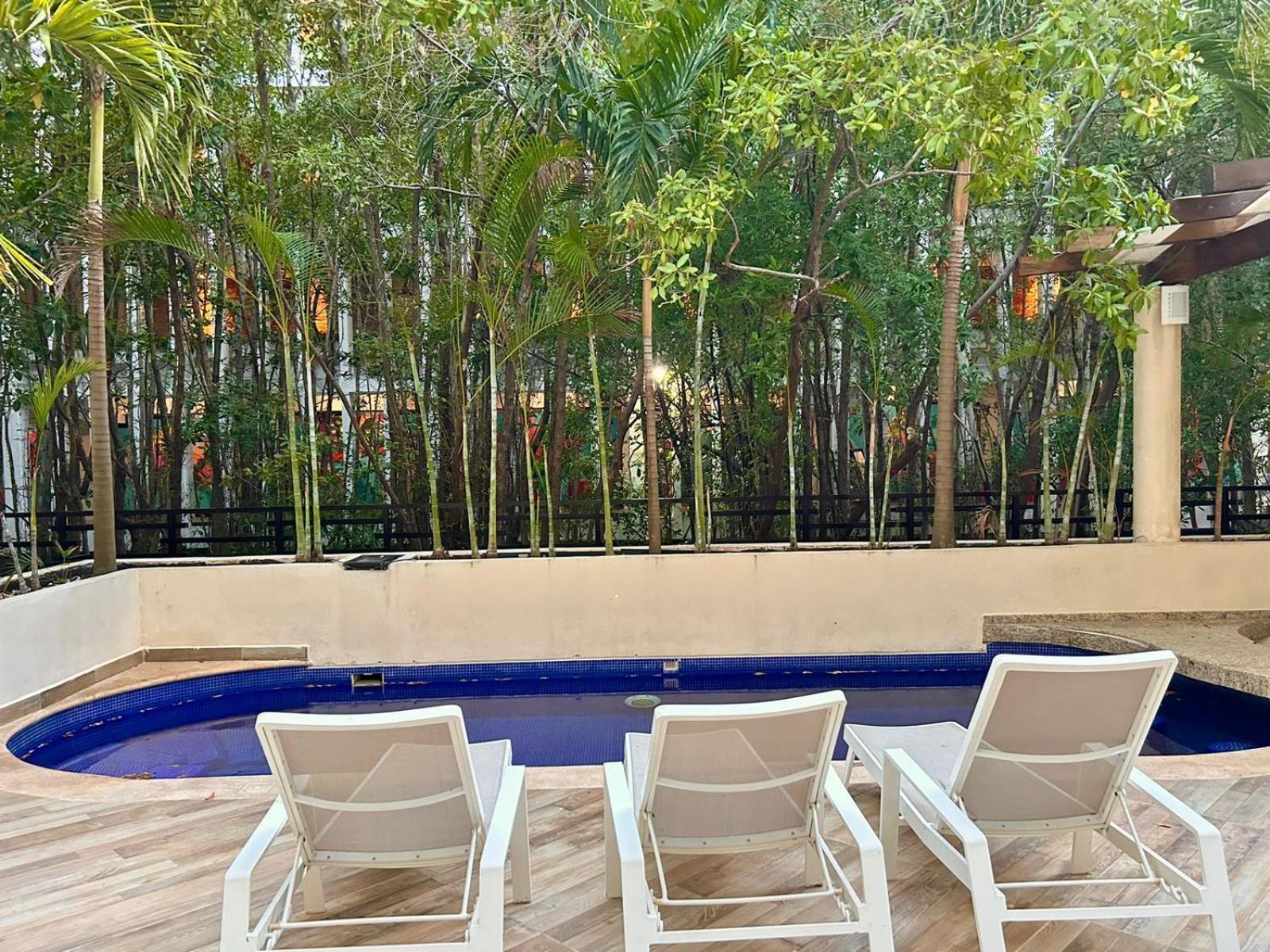Aldea Thai Beachfront Apartment