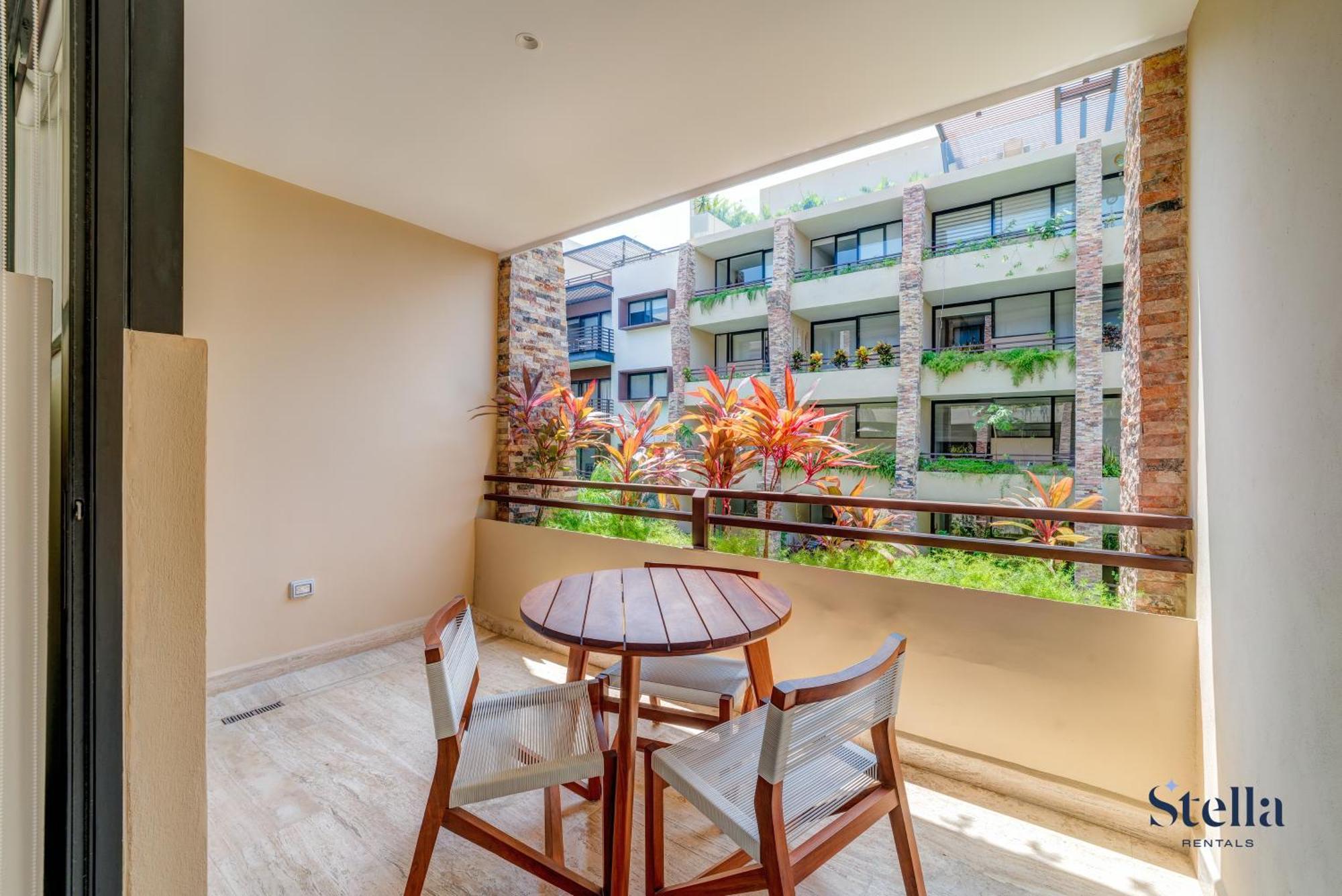 Apartment New Syrena Stylish Rooftop Pool Near *