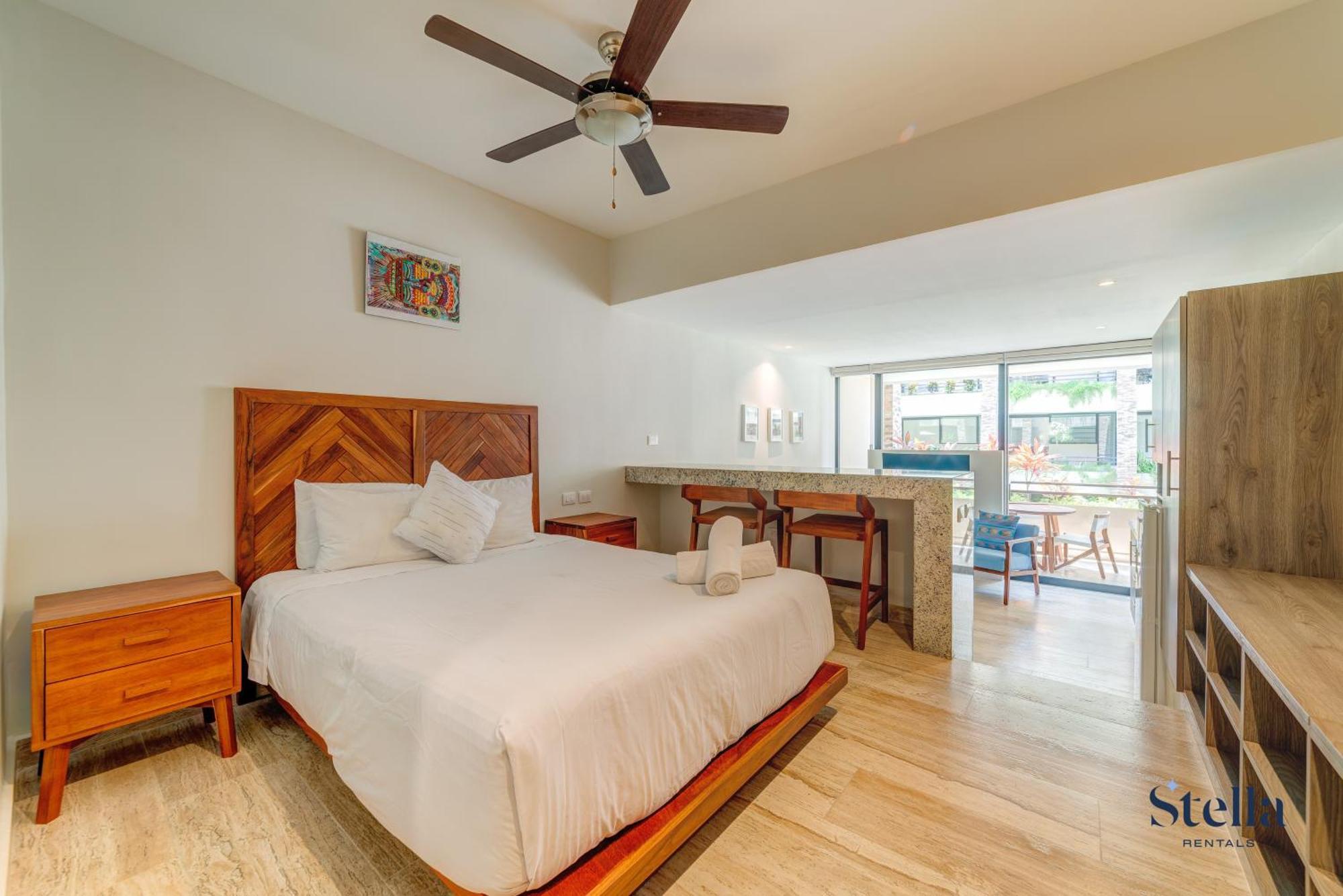 New Syrena Stylish Rooftop Pool Near *