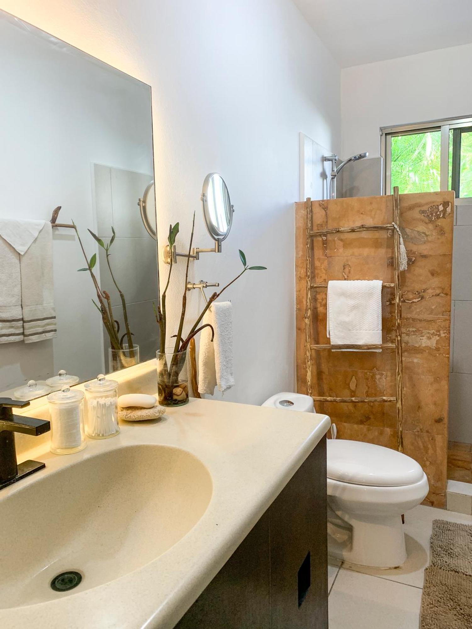 Apartamento Full Equipped 2 Bdrm In Gated Community & Pool View Playa del Carmen
